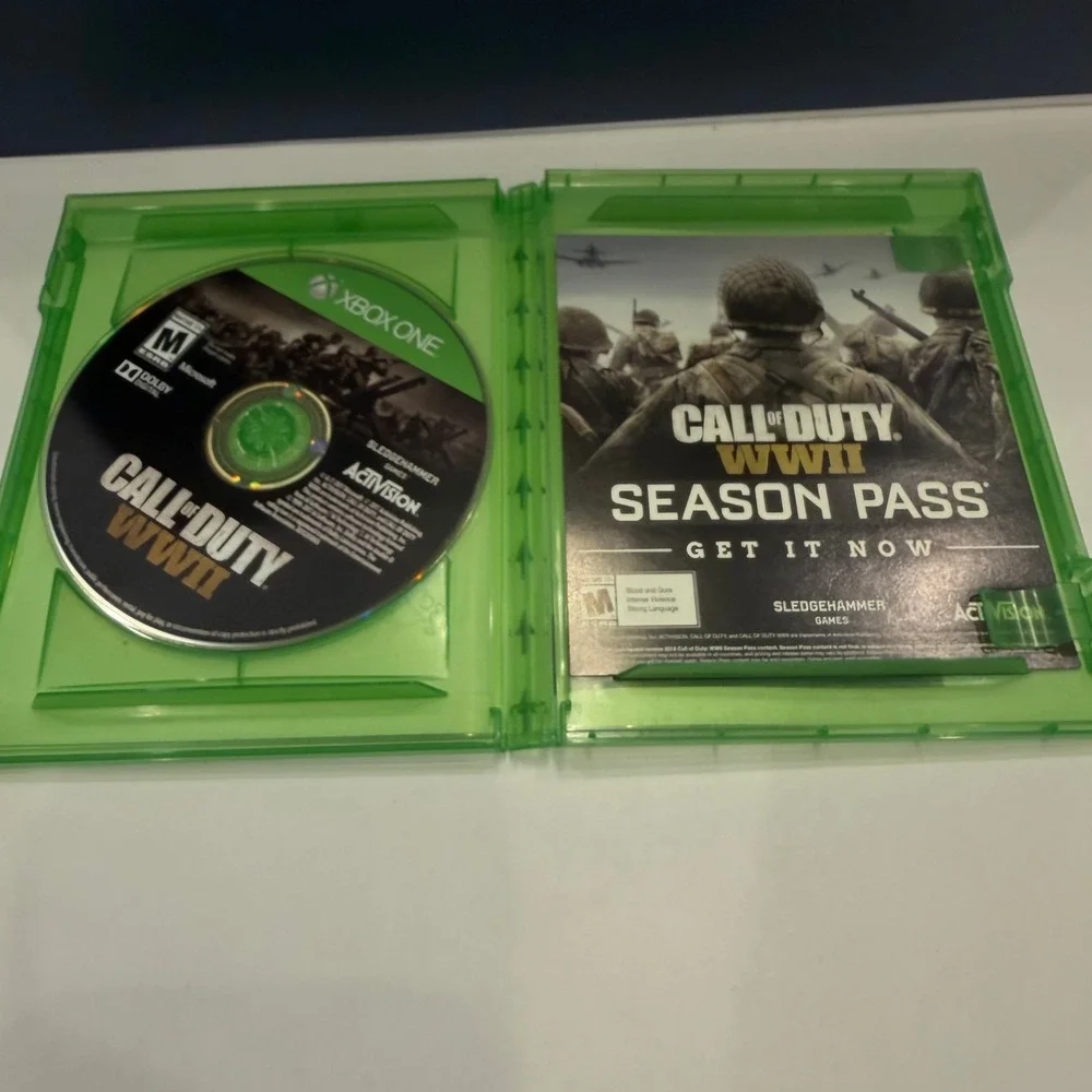 Call of Duty WWII Xbox One COD WW2 Activision Sledgehammer Games Complete